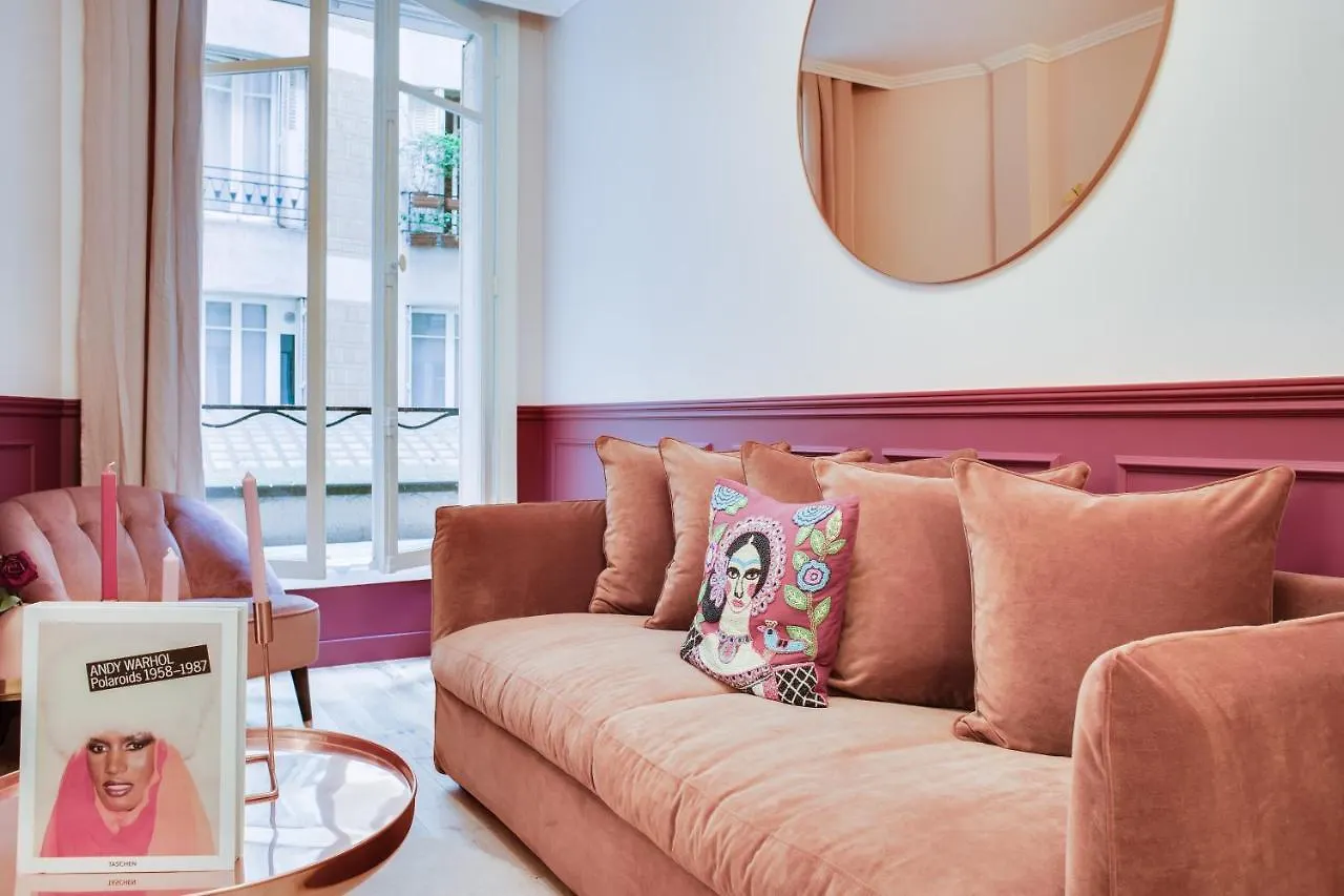 Apartment Miss Marguerite Suite Paris