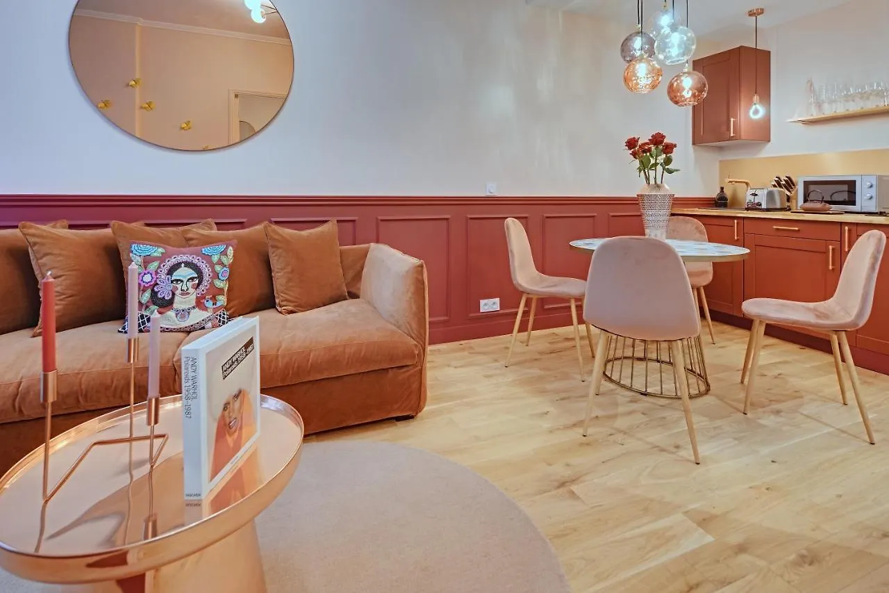 Miss Marguerite Suite Paris 0*,